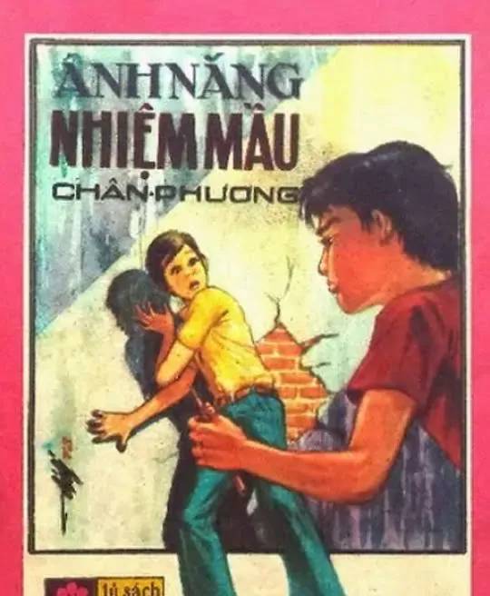 ÁNH NẮNG NHIỆM MÀU